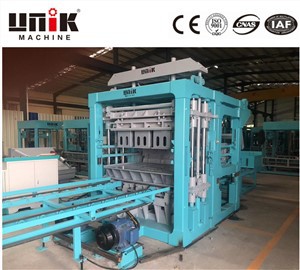 اینٹوں کے بلاک بنانے والی مشین